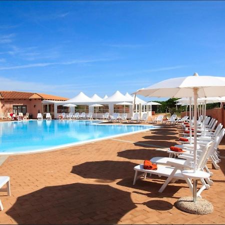 Residence Pierre & Vacances Vignola Mare Exterior foto